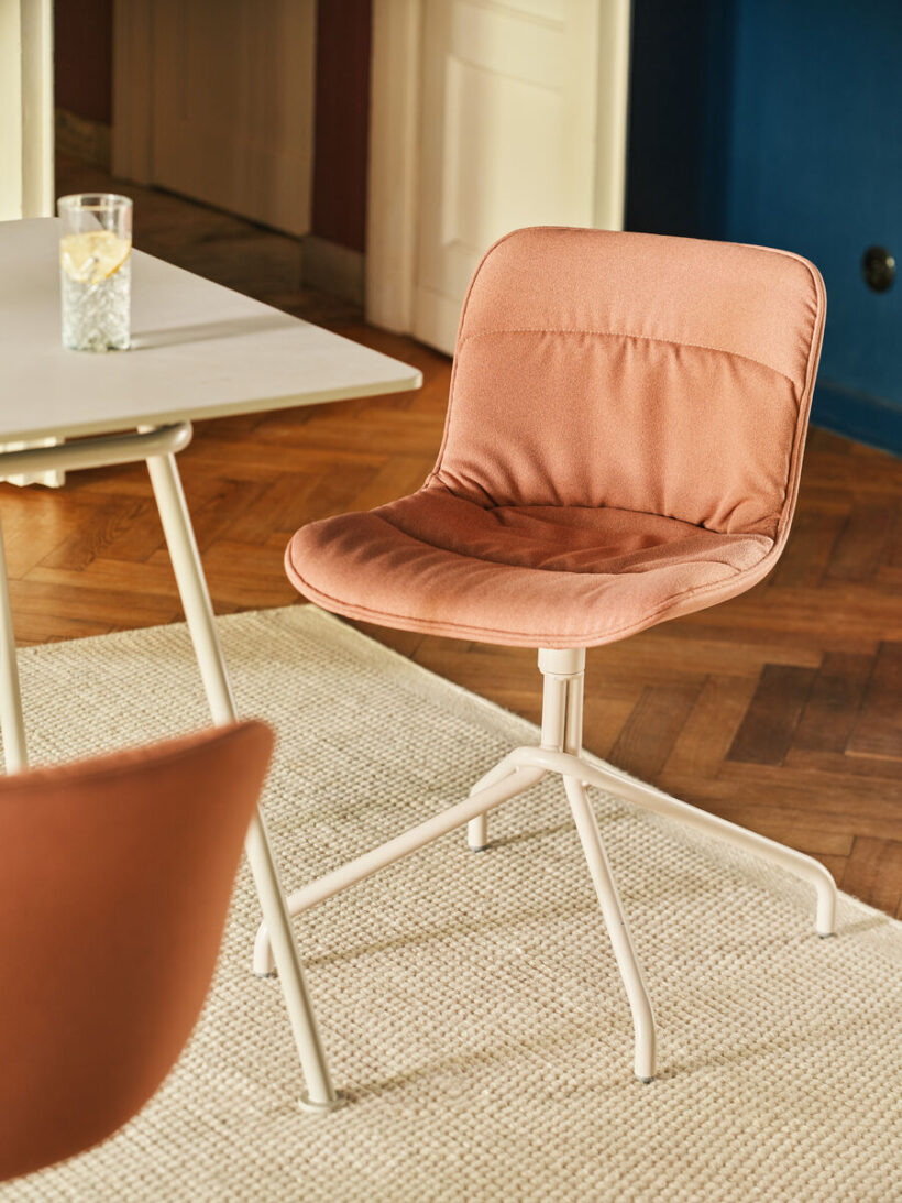 table_new_school_m010ral7044_seating_baltic_chair_mc01_m030ral0608005_mdd_male